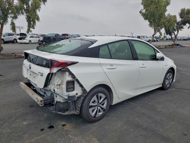 Фото 3 - TOYOTA PRIUS