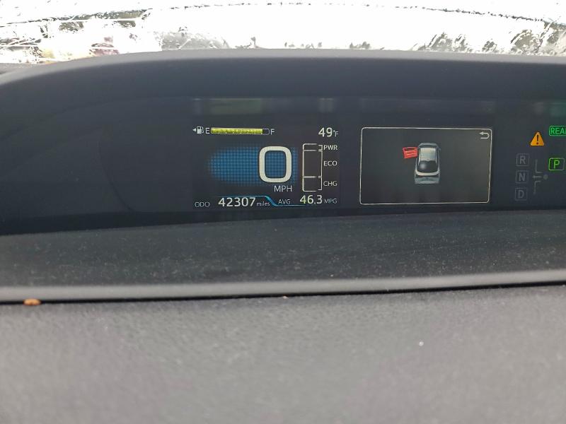 Фото 9 - TOYOTA PRIUS