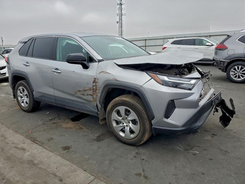 Фото 4 - TOYOTA RAV4