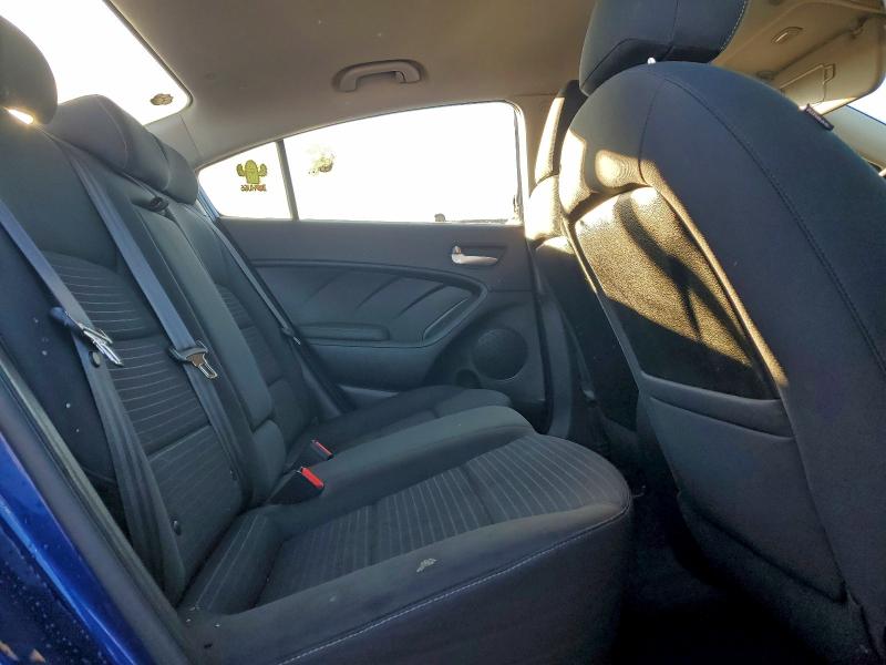 Фото 10 - KIA FORTE