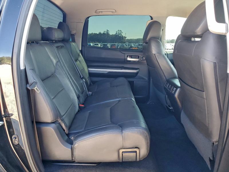 Фото 10 - TOYOTA TUNDRA