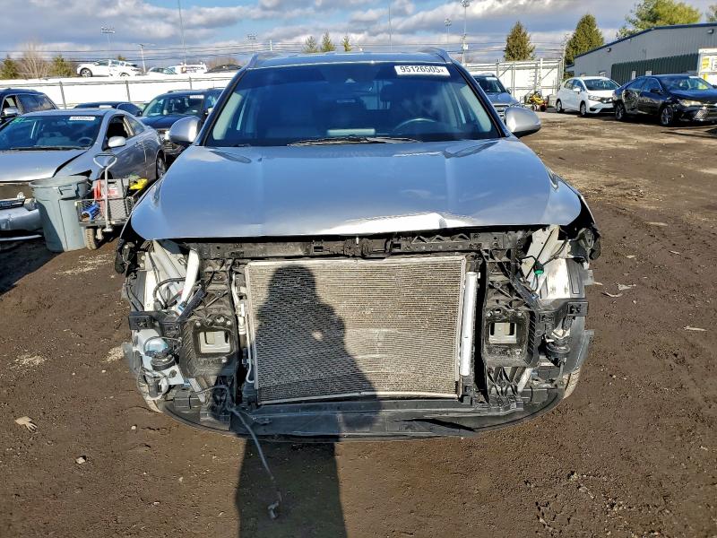 Фото 5 - HYUNDAI SANTA FE