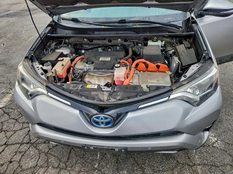 Фото 12 - TOYOTA RAV4