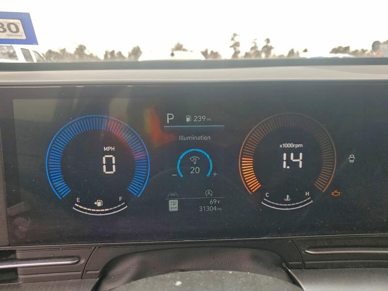 Фото 9 - HYUNDAI KONA