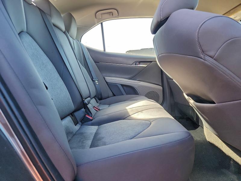 Фото 10 - TOYOTA CAMRY