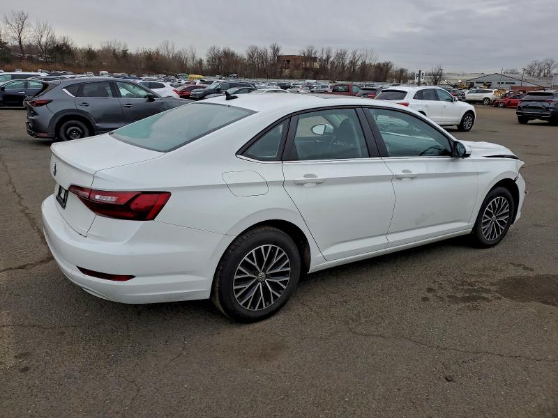 Фото 3 - VOLKSWAGEN JETTA