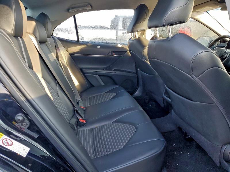 Фото 10 - TOYOTA CAMRY