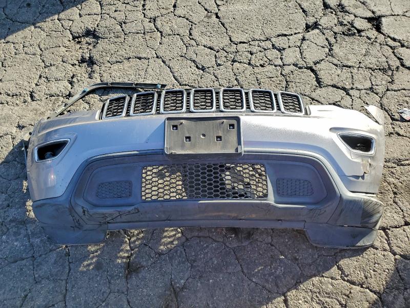 Фото 13 - JEEP GRAND CHER