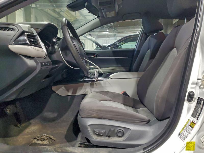 Фото 7 - TOYOTA CAMRY