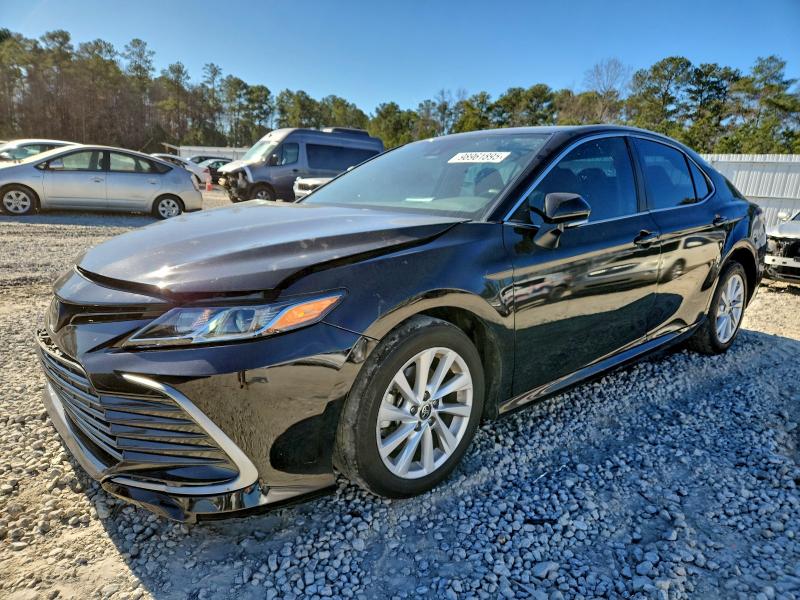 Фото 1 - TOYOTA CAMRY