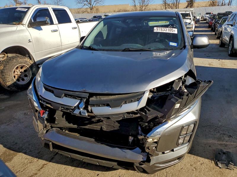 Фото 5 - MITSUBISHI OUTLANDER