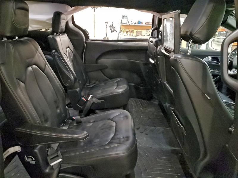 Фото 11 - CHRYSLER PACIFICA