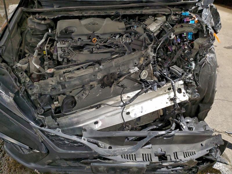 Фото 11 - TOYOTA CAMRY