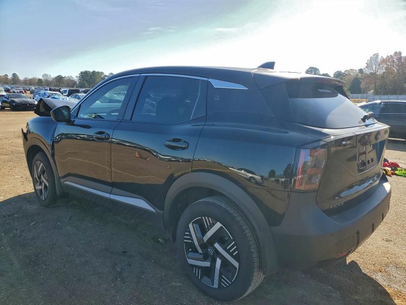 Фото 2 - NISSAN KICKS