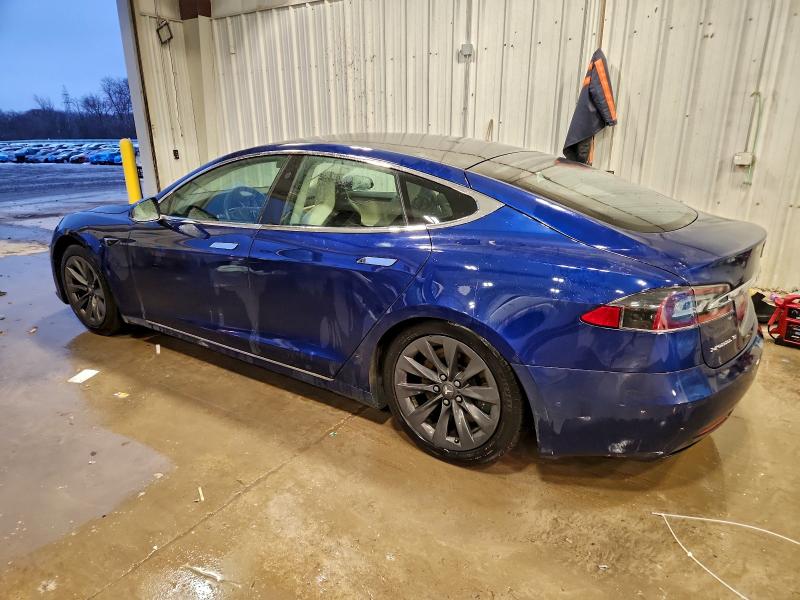 Фото 2 - TESLA MODEL S