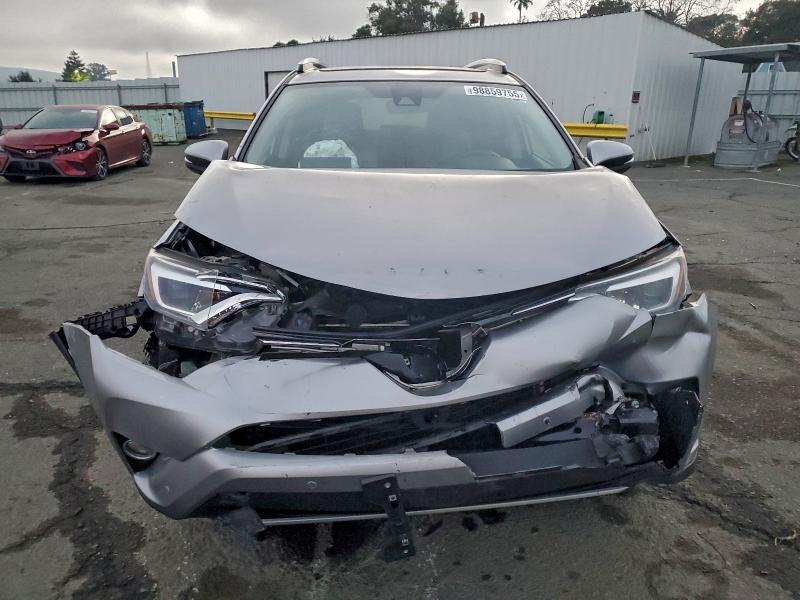 Фото 5 - TOYOTA RAV4