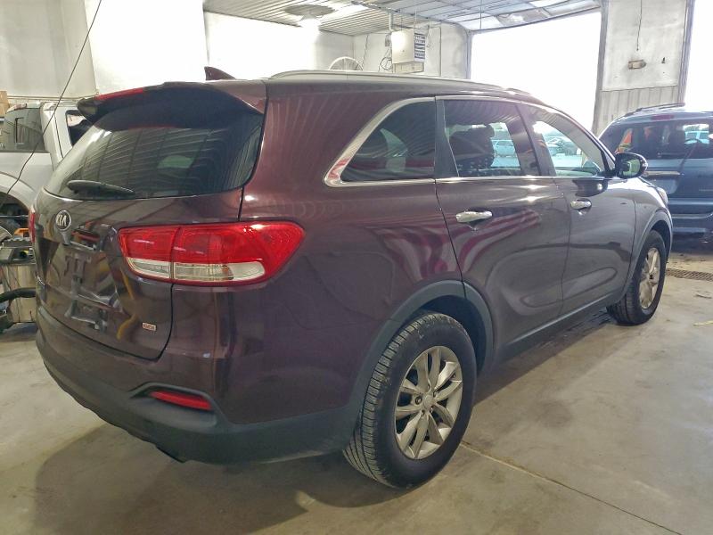 Фото 3 - KIA SORENTO