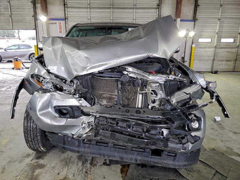 Фото 5 - TOYOTA TACOMA