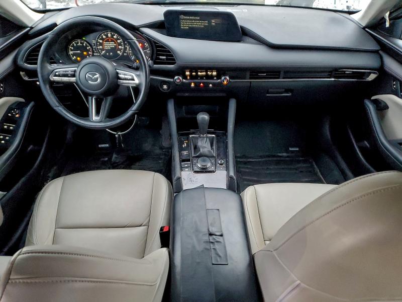 Фото 8 - MAZDA 3