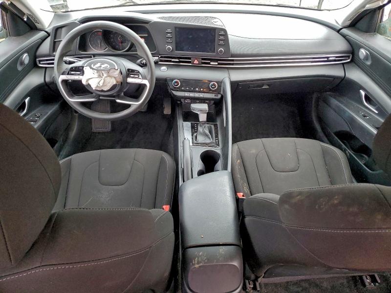 Фото 8 - HYUNDAI ELANTRA