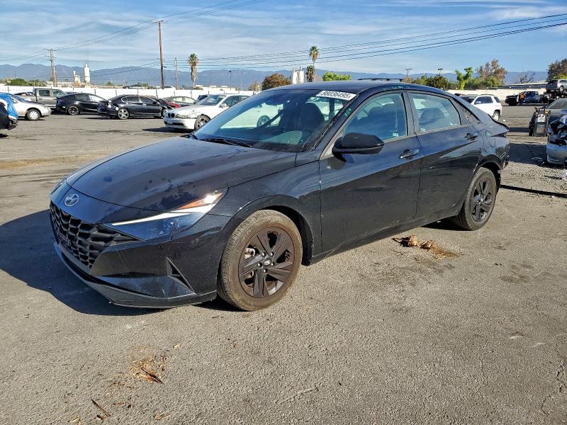 Фото 1 - HYUNDAI ELANTRA