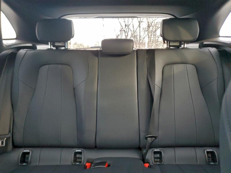 Фото 10 - MERCEDES-BENZ GLA-CLASS