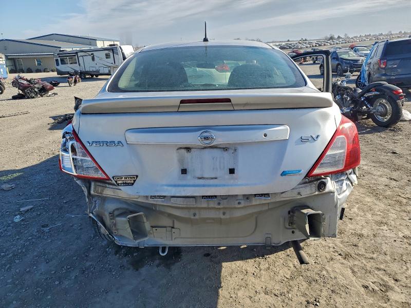 Фото 6 - NISSAN VERSA