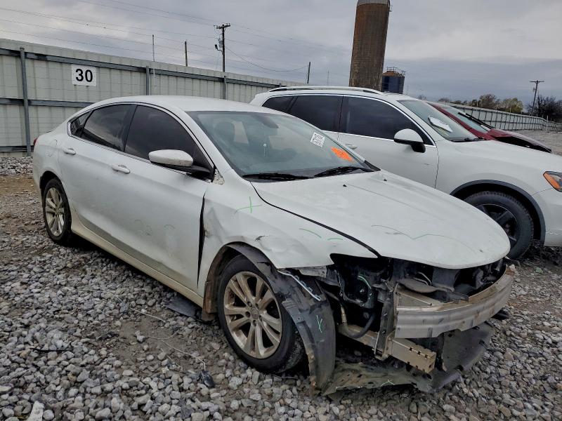 Фото 4 - CHRYSLER 200