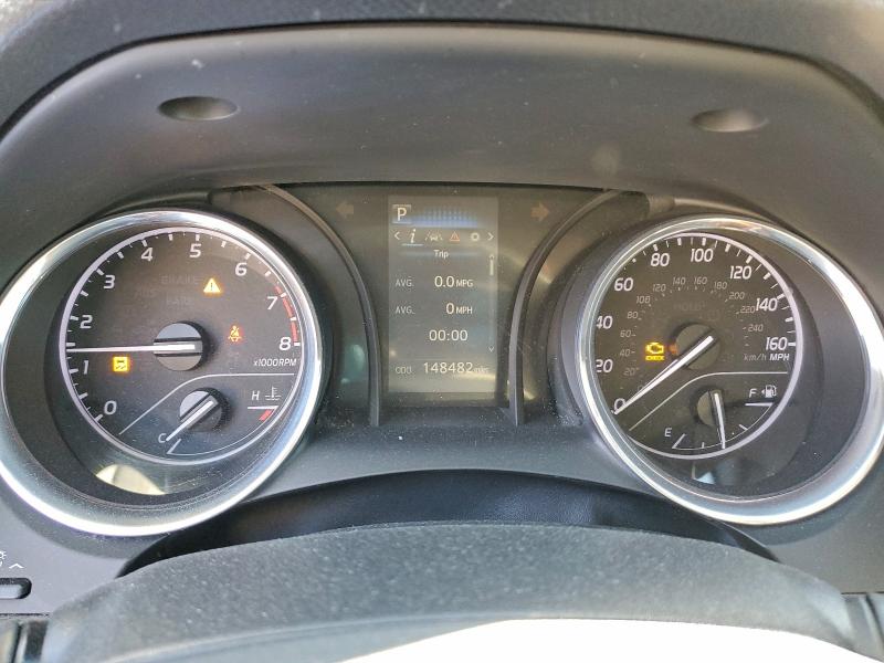 Фото 9 - TOYOTA CAMRY