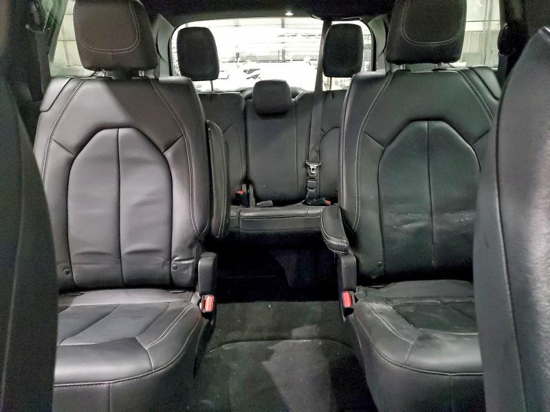 Фото 10 - CHRYSLER PACIFICA