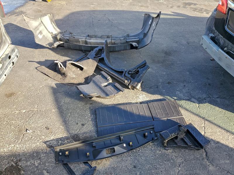 Фото 13 - CHEVROLET EQUINOX