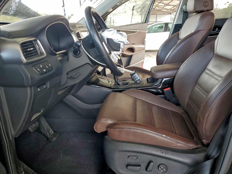 Фото 7 - KIA SORENTO