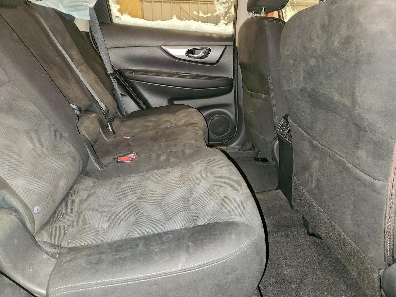 Фото 10 - NISSAN ROGUE