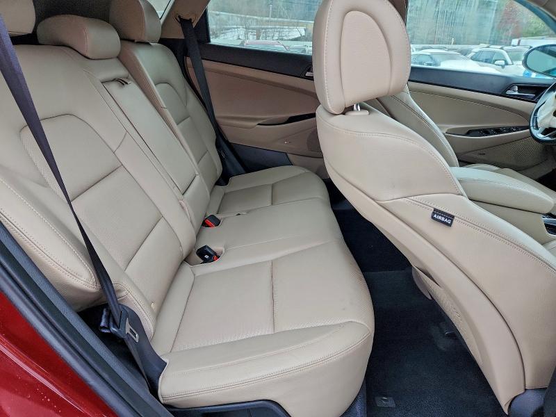 Фото 10 - HYUNDAI TUCSON