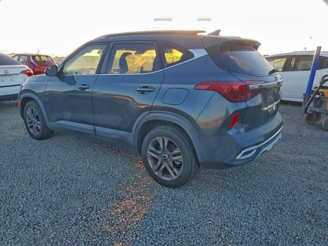 Фото 2 - KIA SELTOS