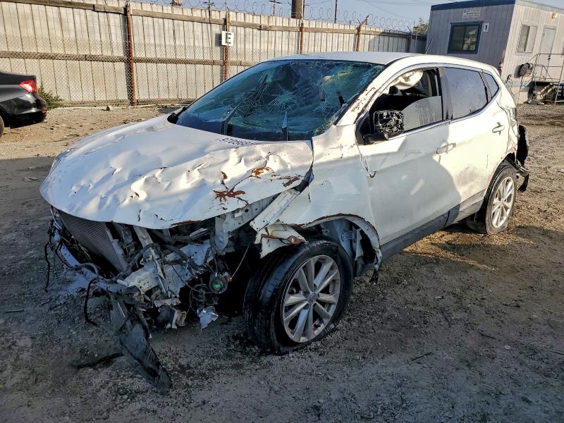 Фото 1 - NISSAN ROGUE