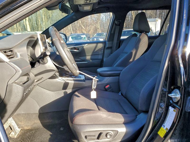 Фото 7 - TOYOTA RAV4