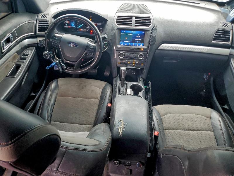 Фото 8 - FORD EXPLORER