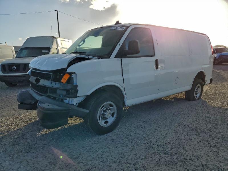 Фото 1 - CHEVROLET EXPRESS