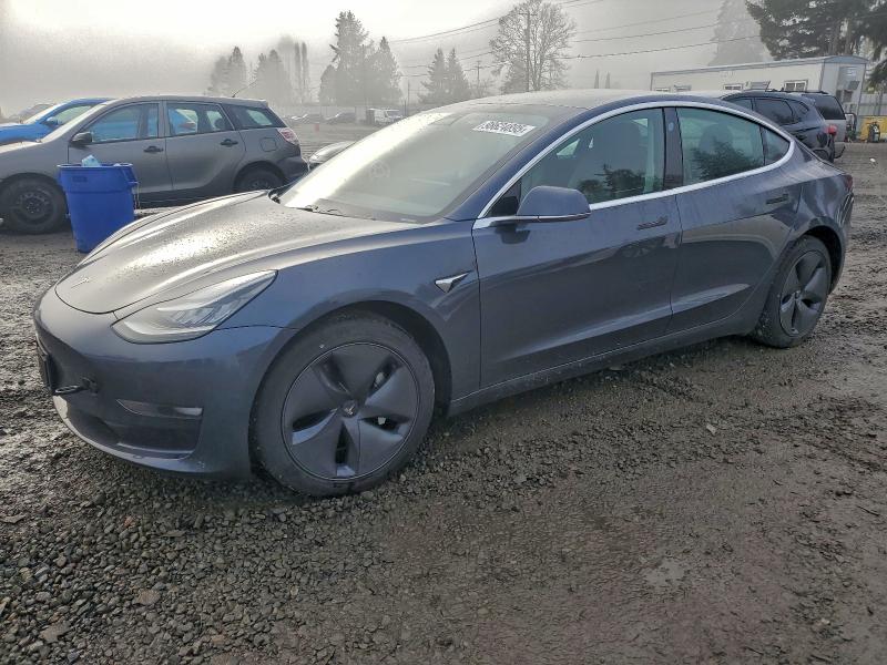 Фото 1 - TESLA MODEL 3