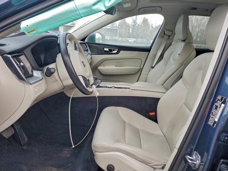 Фото 7 - VOLVO XC60