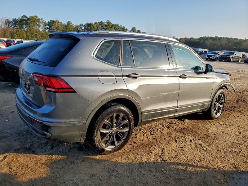 Фото 3 - VOLKSWAGEN TIGUAN