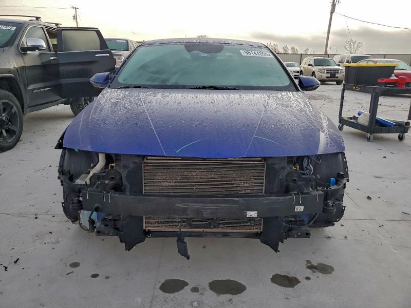 Фото 5 - HYUNDAI ELANTRA