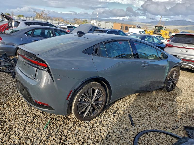 Фото 3 - TOYOTA PRIUS