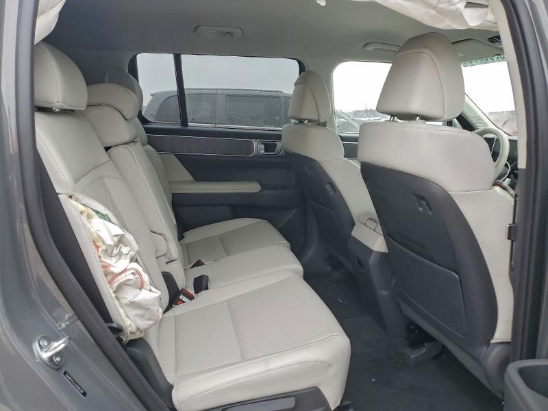 Фото 11 - HYUNDAI SANTA FE