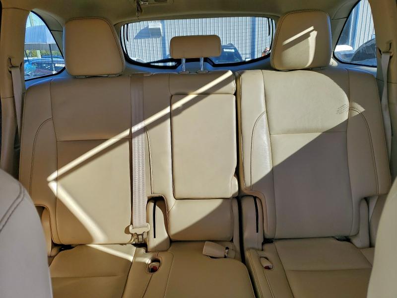 Фото 10 - TOYOTA HIGHLANDER