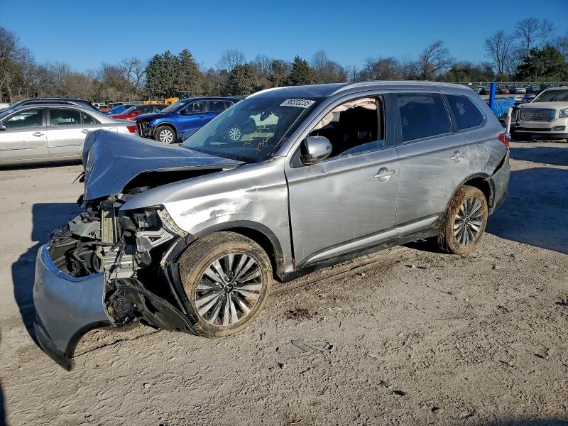 Фото 1 - MITSUBISHI OUTLANDER