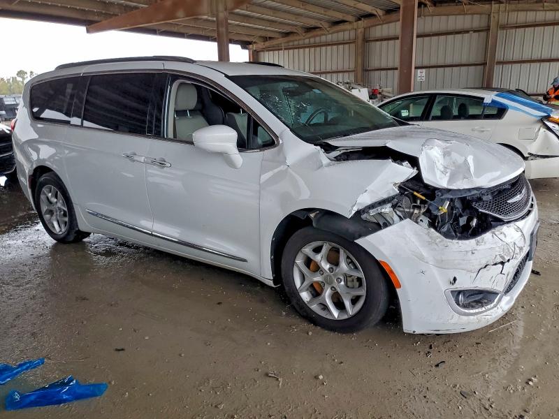 Фото 4 - CHRYSLER PACIFICA