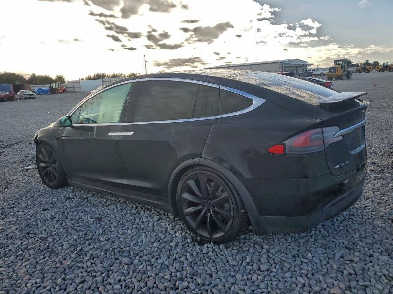 Фото 2 - TESLA MODEL X