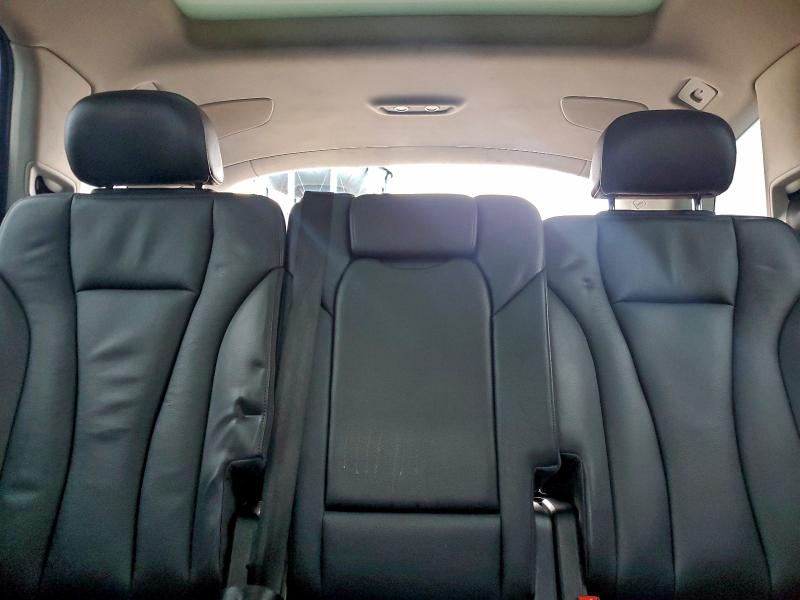 Фото 10 - AUDI Q7